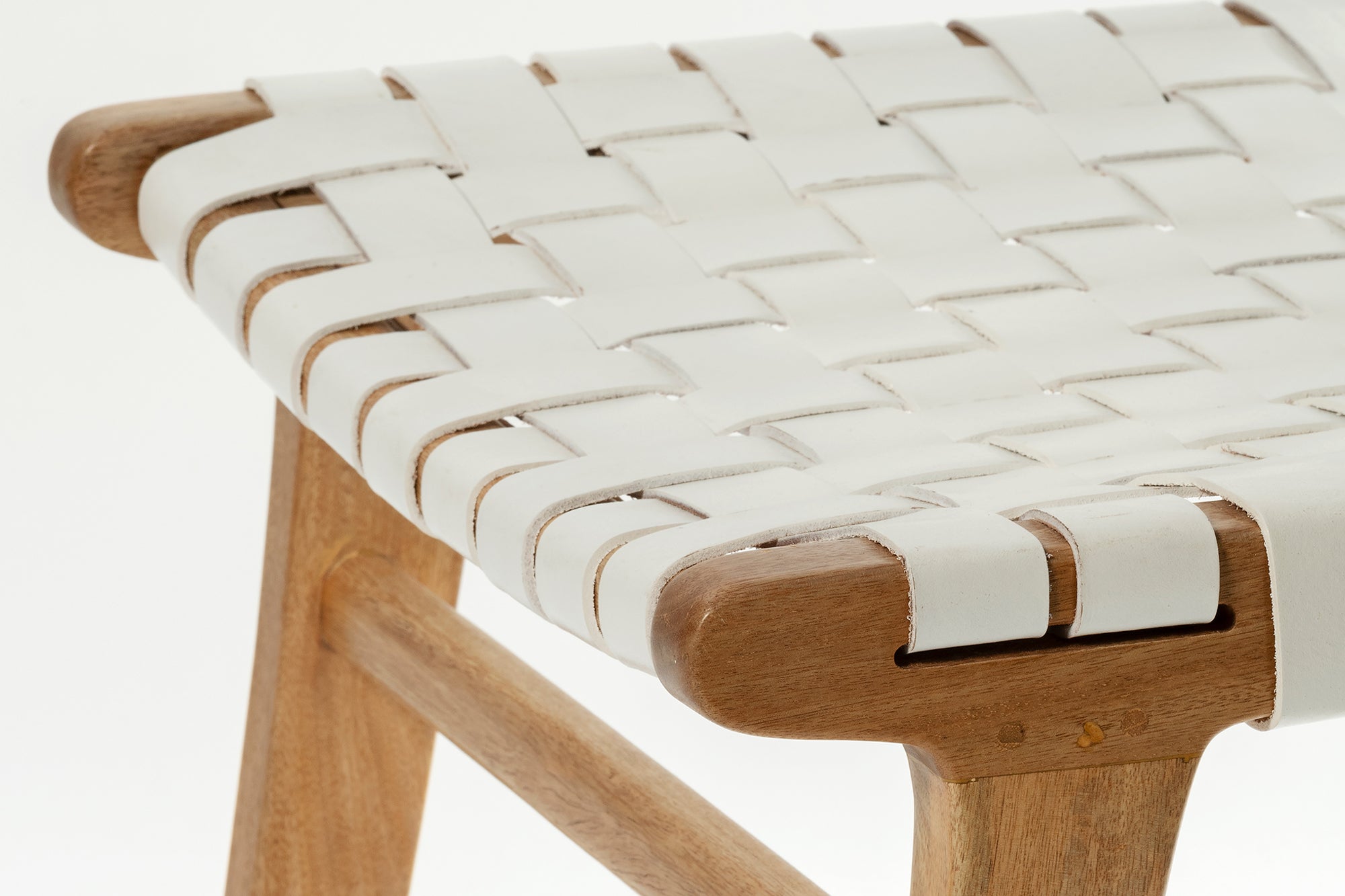 Vogue Chair - Natural Sealed/White Leather