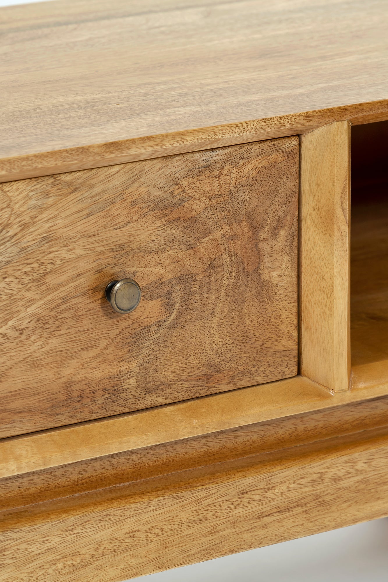 Sari Entertainment Unit 1x3 - Natural Sealed
