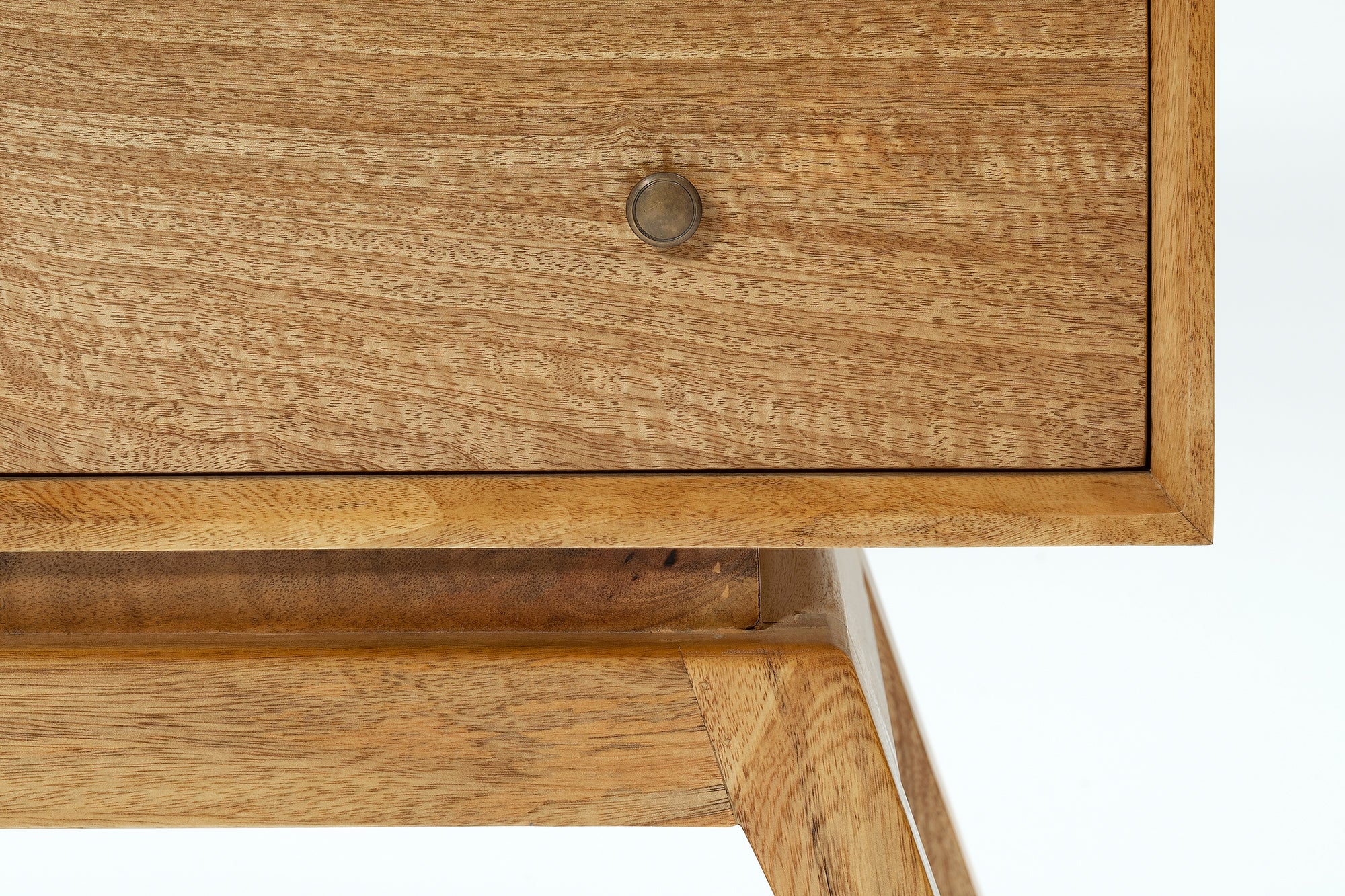 Sari Entertainment Unit 1x3 - Natural Sealed
