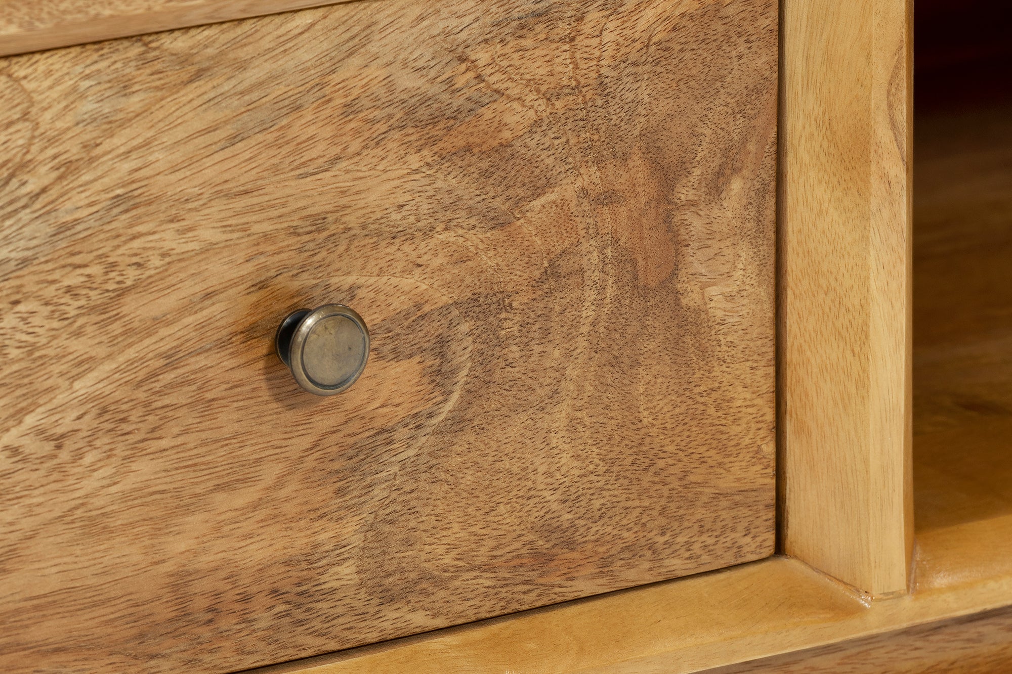 Sari Entertainment Unit 1x3 - Natural Sealed